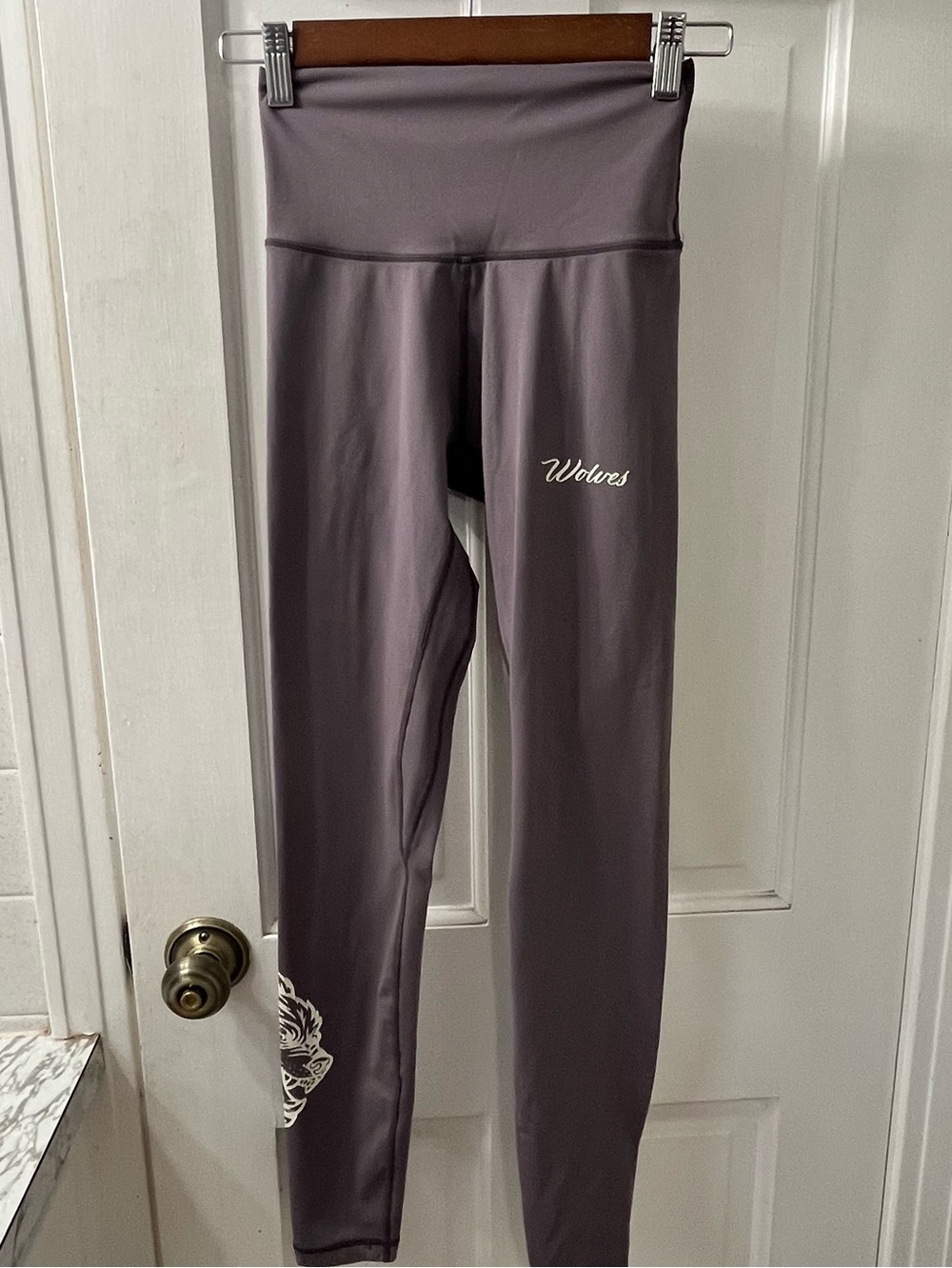 Darc Sport SHE Wolves Limited Edition Leggings Purple Grey XS 50/500